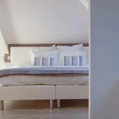La Dolce Bed & Breakfast